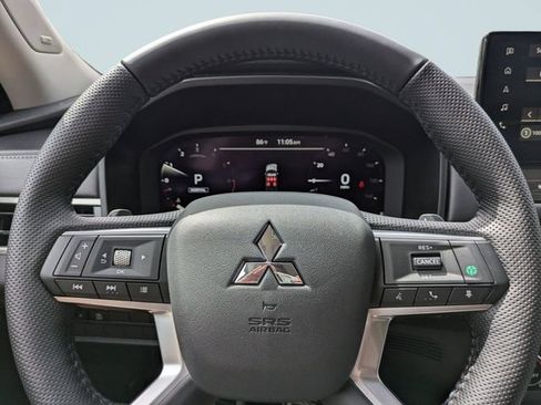 New 2026 Mitsubishi Outlander SEL FWD image 30