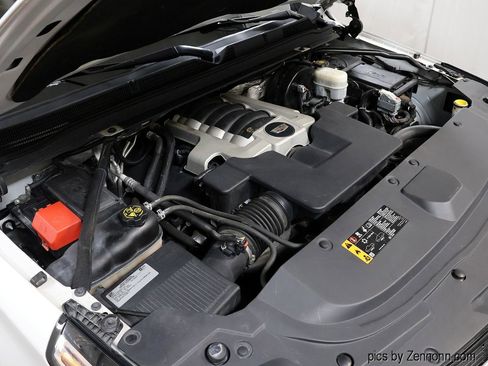 Used 2017 Cadillac Escalade ESV Premium Luxury image 38