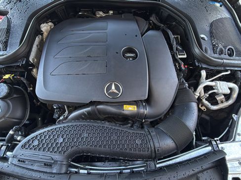 Used 2022 Mercedes-Benz E 350 Sedan image 27