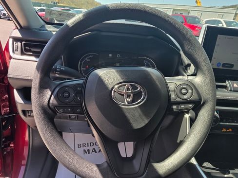 Used 2024 Toyota RAV4 XLE w/ Convenience Package image 14