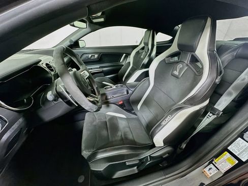 Used 2022 Ford Mustang Shelby GT500 w/ Technology Package RWD image 25