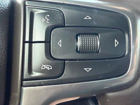 Used 2023 Chevrolet Silverado 1500 LTZ w/ Technology Package AWD/4WD image 16