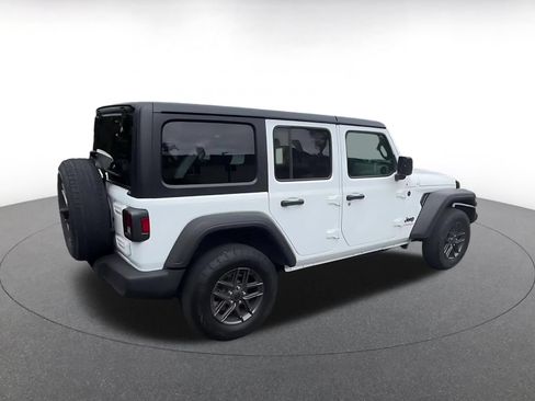 Used 2025 Jeep Wrangler Unlimited Sport AWD/4WD image 14
