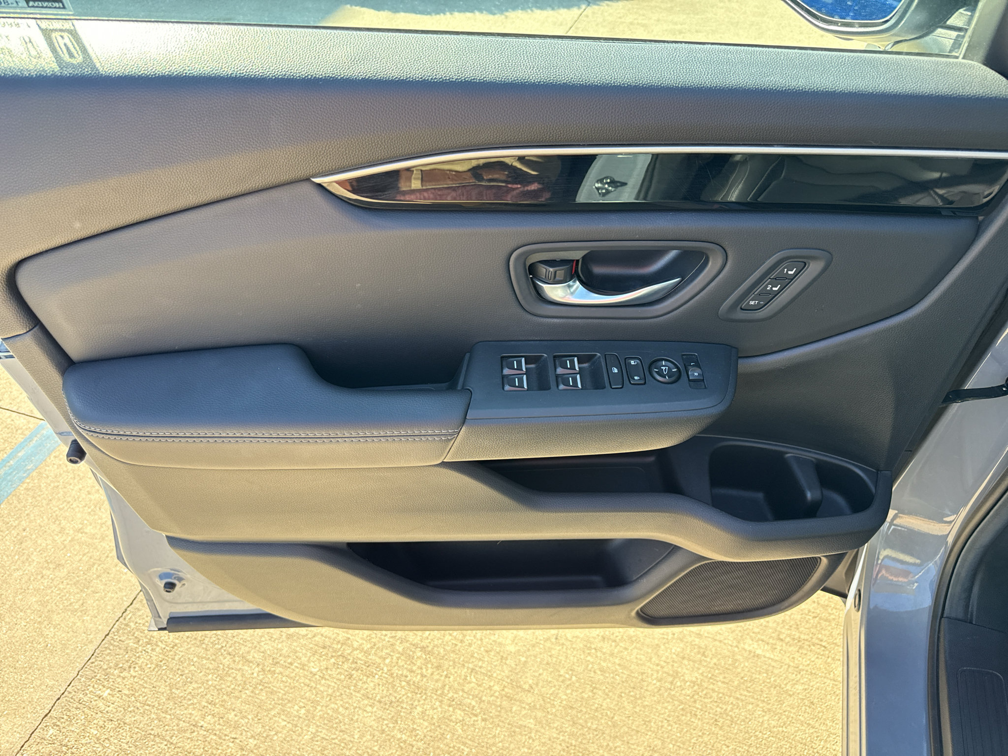 Used 2025 Honda Pilot Touring image 14