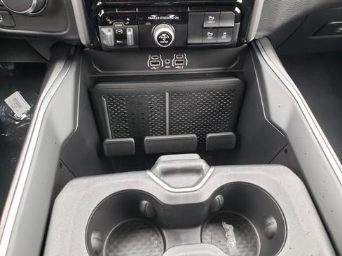 New 2026 RAM 1500 Big Horn AWD/4WD image 26