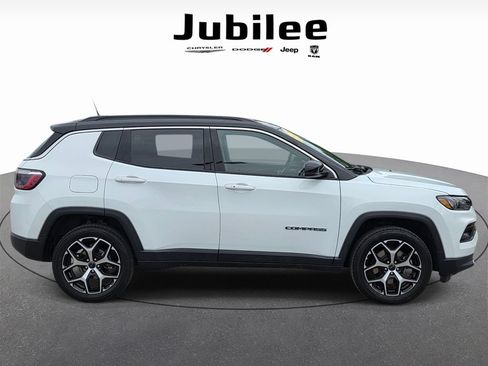 Used 2025 Jeep Compass Limited AWD/4WD image 40