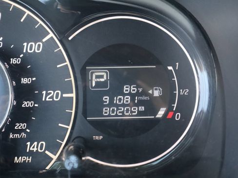 Used 2015 Nissan Versa Note SV FWD image 44