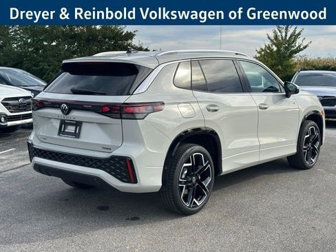 New 2026 Volkswagen Tiguan SEL R-Line image 7