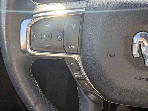 Used 2025 RAM 1500 Laramie AWD/4WD image 28