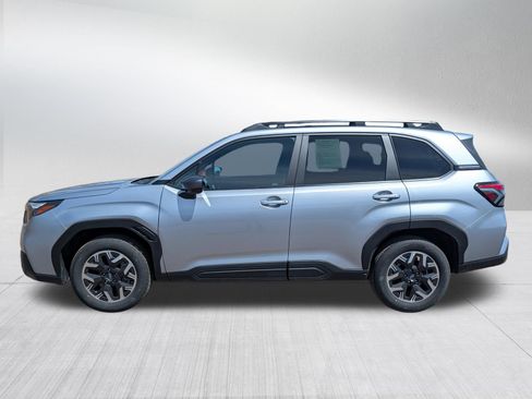Used 2026 Subaru Forester Premium AWD/4WD image 4