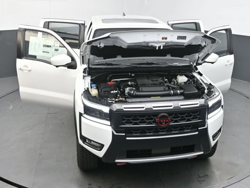 New 2026 Nissan Frontier PRO-4X AWD/4WD image 40