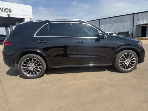 Used 2024 Mercedes-Benz GLE 450e 4MATIC image 2