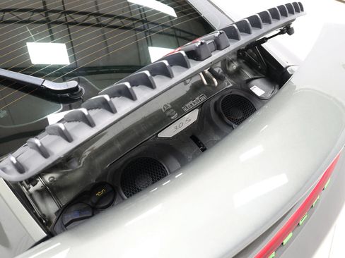 Used 2020 Porsche 911 Carrera 4S AWD/4WD image 68