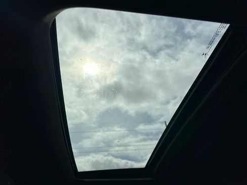 Used 2023 GMC Sierra 3500 Denali image 16