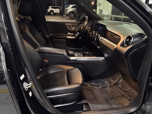 Used 2021 Mercedes-Benz GLB 250 4MATIC image 15