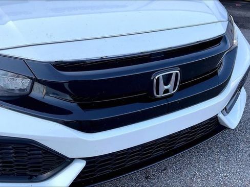 Used 2017 Honda Civic Sport Touring image 6
