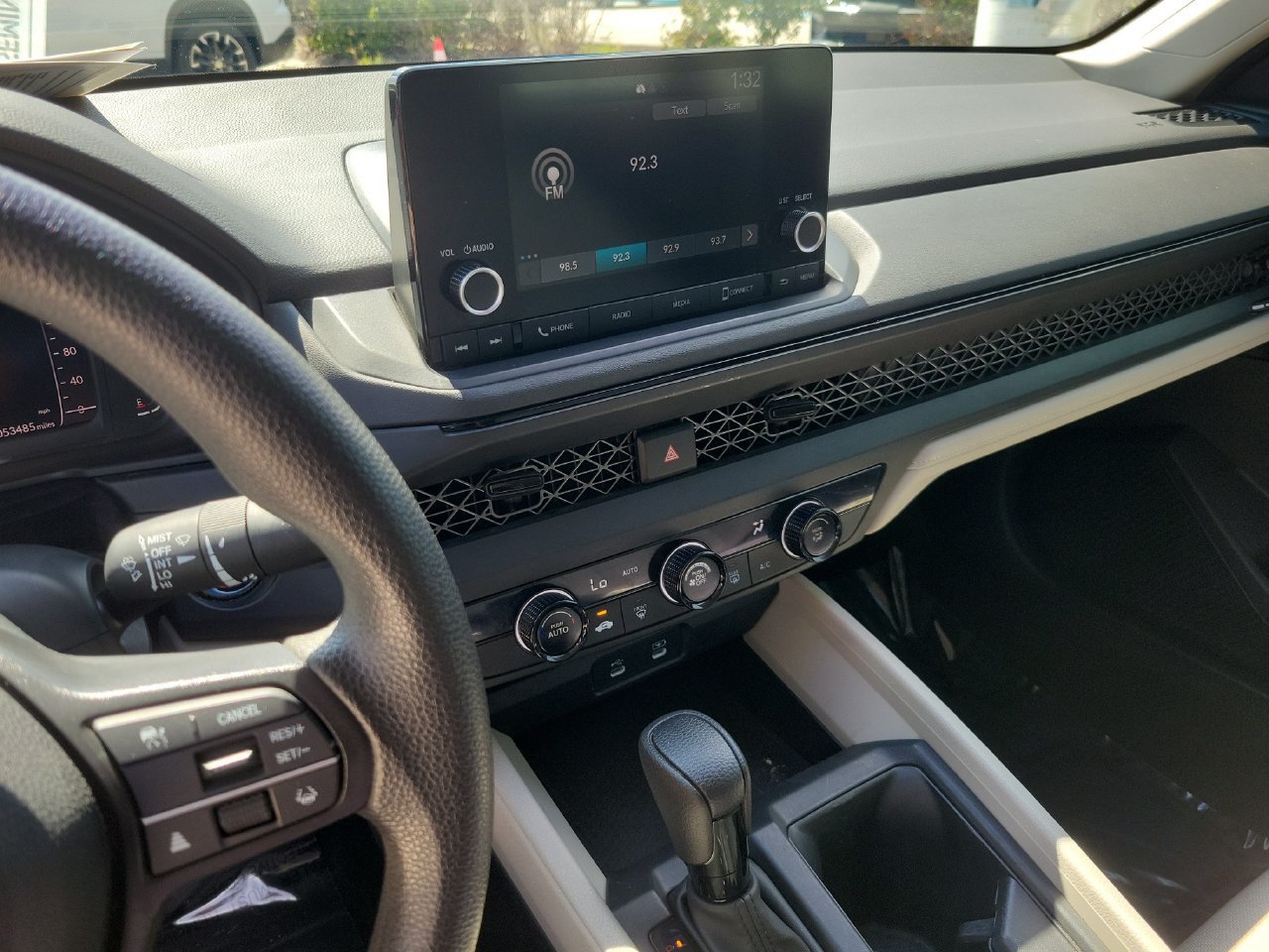 Used 2023 Honda Accord LX image 21