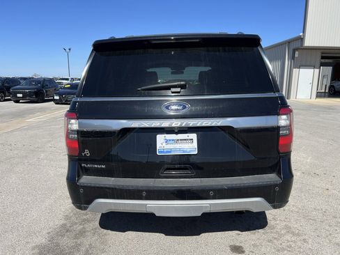 Used 2019 Ford Expedition Platinum image 4