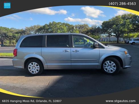 Used 2015 Dodge Grand Caravan SE w/ Quick Order Package 29E SE FWD image 6