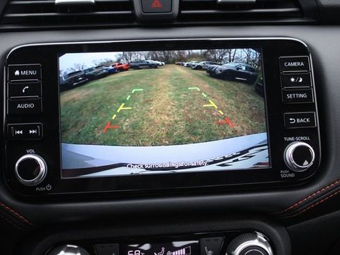 New 2025 Nissan Versa SR w/ Trunk Package image 14