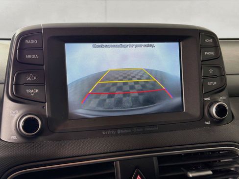 Used 2021 Hyundai Kona Limited AWD/4WD image 20