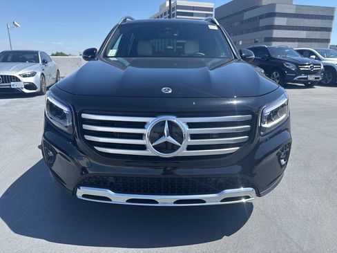 Used 2026 Mercedes-Benz GLB 250 image 2