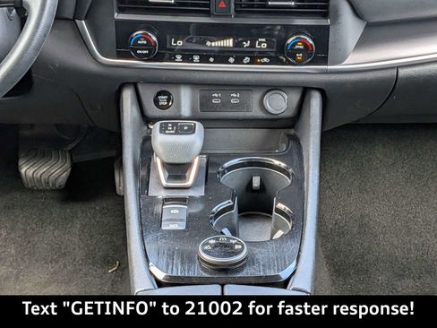 Used 2024 Nissan Rogue SV AWD/4WD image 22