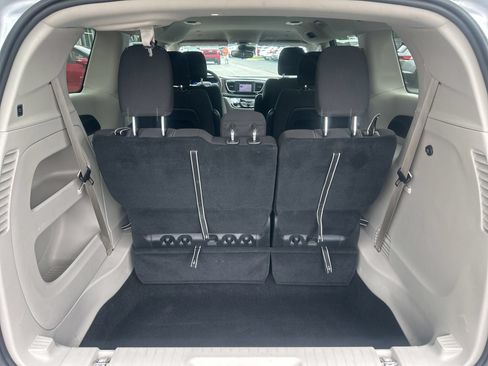 Used 2024 Chrysler Voyager LX FWD image 15