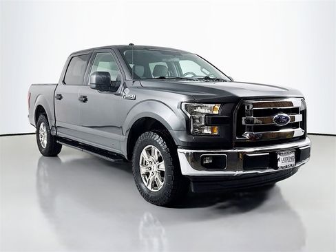 Used 2017 Ford F150 XLT image 3