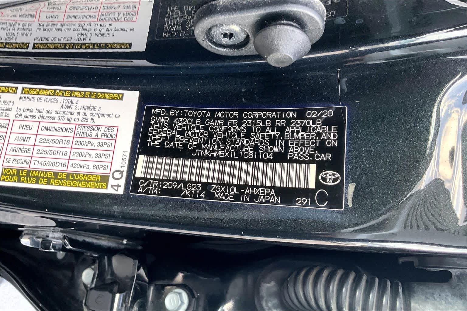 Used 2020 Toyota C-HR Limited FWD image 32