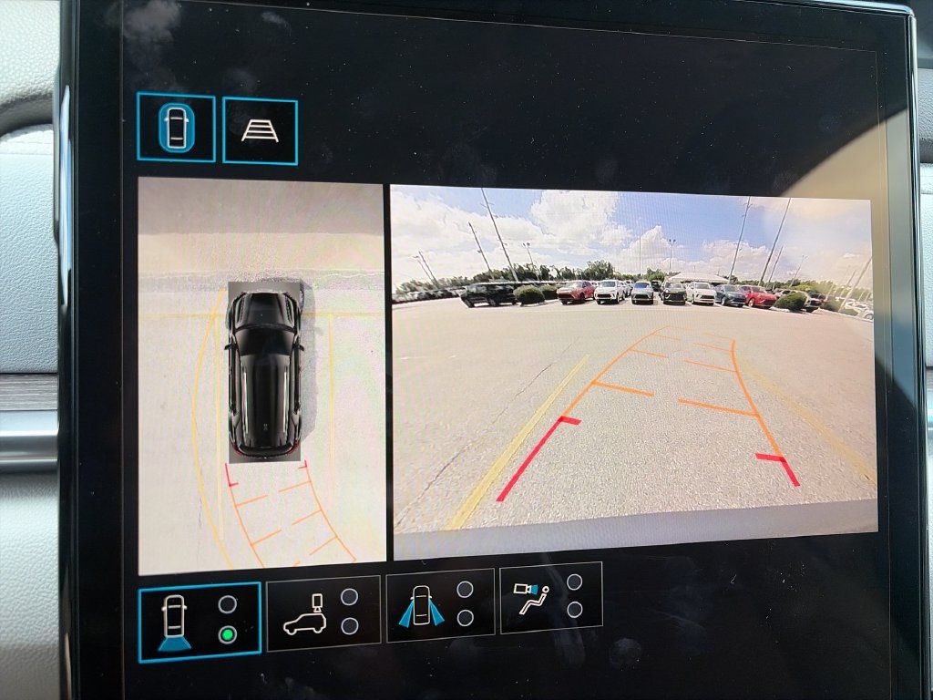 Used 2027 GMC Terrain Denali AWD/4WD image 21