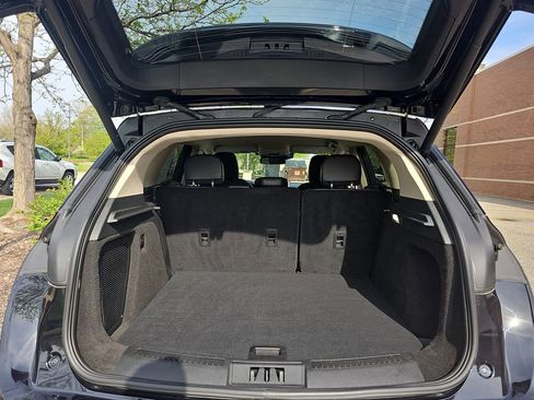 Used 2023 Lincoln Corsair Reserve image 12