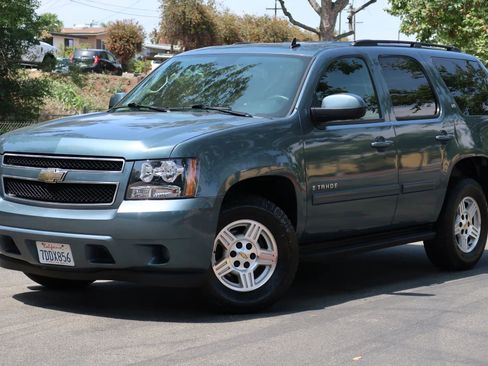 Used 2008 Chevrolet Tahoe LS w/ Convenience Package 1 image 2
