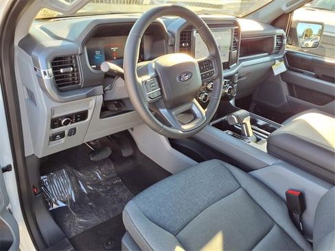 New 2025 Ford F150 Lightning XLT image 9