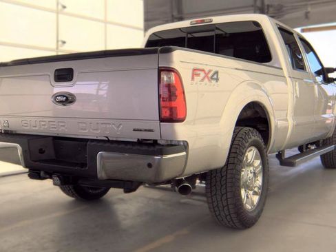 Used 2016 Ford F250 Lariat w/ Chrome Package AWD/4WD image 5