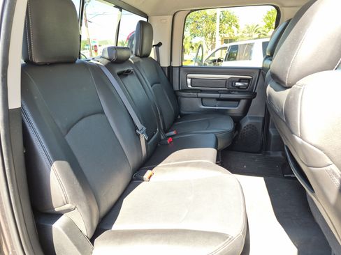 Used 2017 RAM 2500 Big Horn w/ Night Special Edition image 28