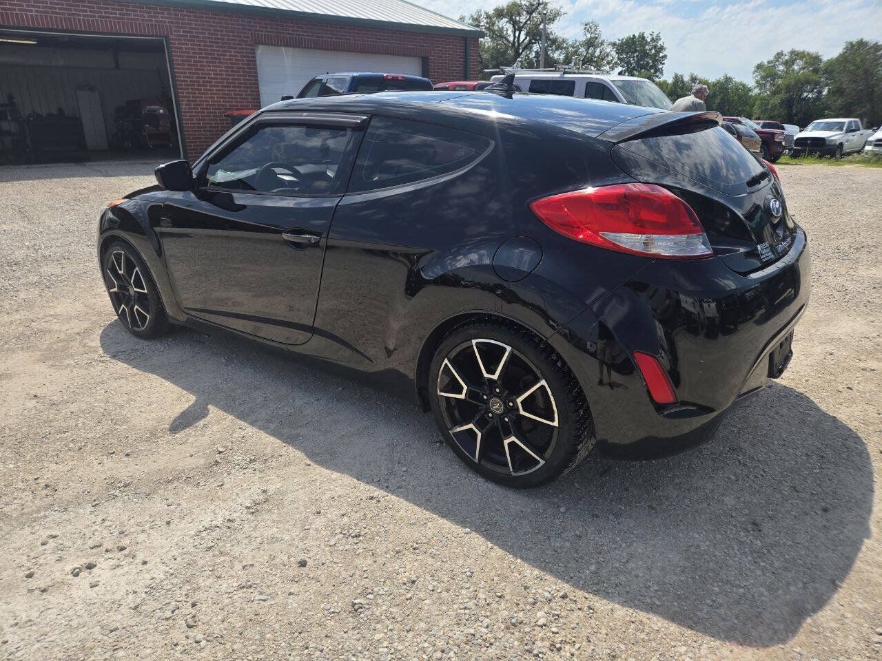 Used 2012 Hyundai Veloster w/ Style Pkg FWD image 6