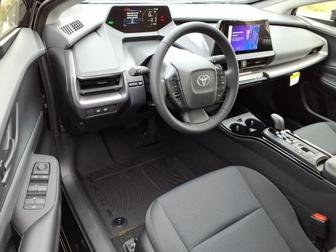 New 2026 Toyota Prius LE image 8