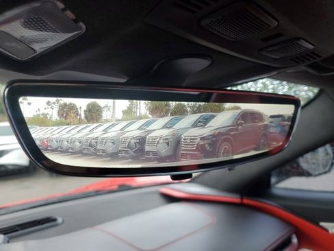 Used 2021 Chevrolet Corvette Stingray Premium Conv w/ Z51 Performance Package image 31