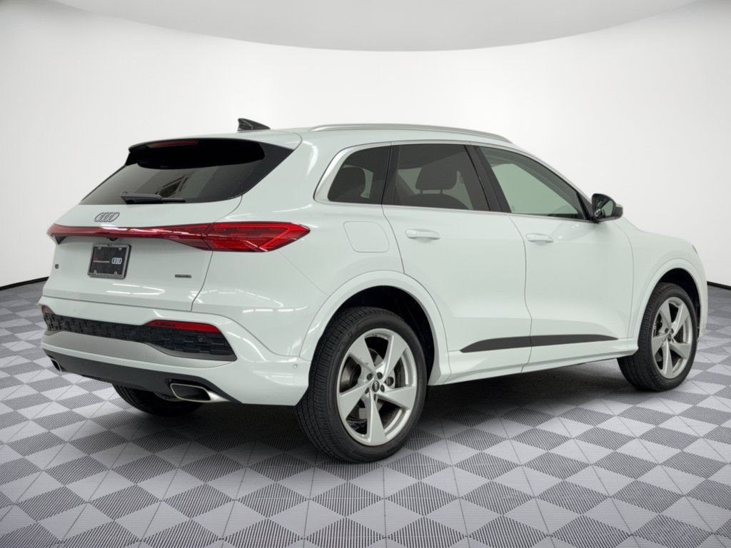 Used 2025 Audi Q5 Premium Plus AWD/4WD image 9