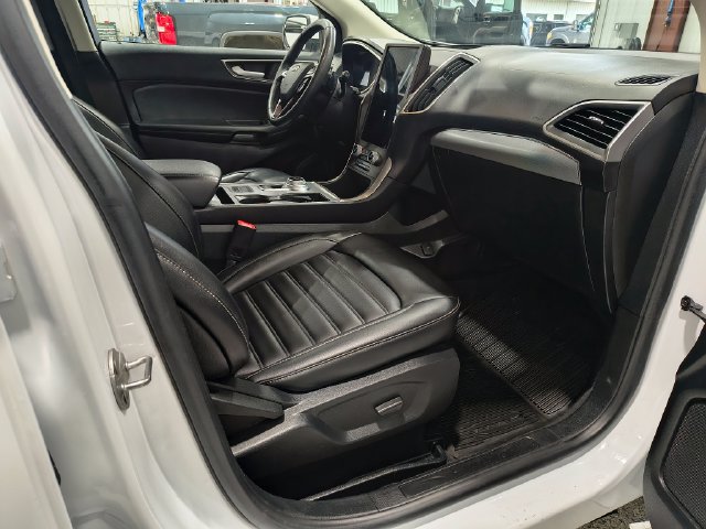 Used 2021 Ford Edge SEL w/ Convenience Package AWD/4WD image 22