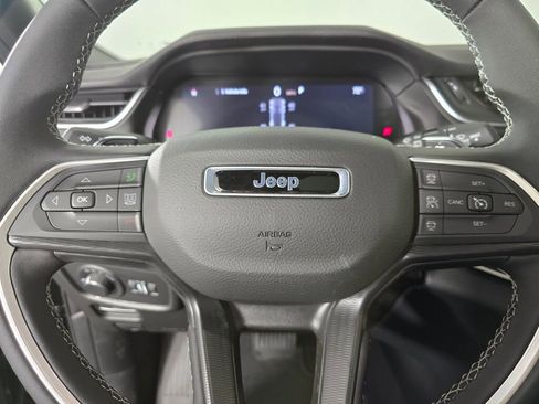 New 2025 Jeep Grand Cherokee Laredo X w/ Trailer Tow Package image 20