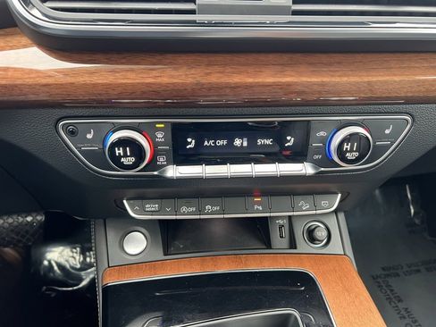 Used 2022 Audi Q5 2.0T Premium Plus w/ Premium Plus Package image 37