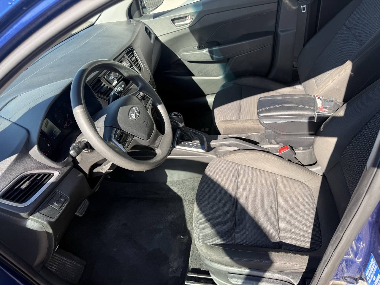 Used 2021 Hyundai Accent SE FWD image 17