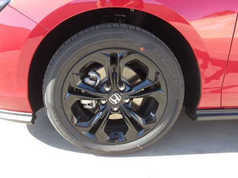 New 2025 Honda Accord SE image 3