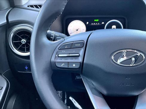 Used 2023 Hyundai Kona SEL FWD image 25