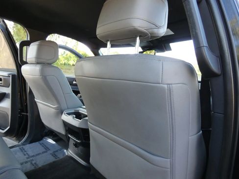 Used 2025 Toyota Tundra Limited image 41