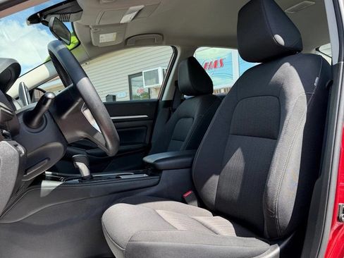Used 2023 Nissan Altima 2.5 SV AWD/4WD image 10