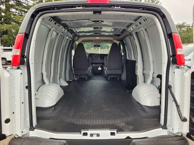 New 2026 GMC Savana 2500 w/ Driver Convenience Package RWD image 26