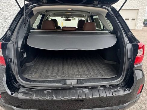 Used 2017 Subaru Outback 2.5i Touring w/ Popular Package #5A AWD/4WD image 5